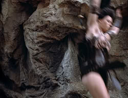 extant_XenaWarriorPrincess_2x14-ANecessaryEvil_02148