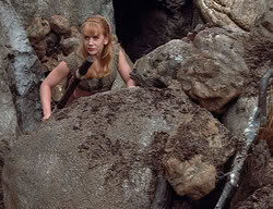extant_XenaWarriorPrincess_2x14-ANecessaryEvil_02205