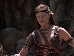 extant_XenaWarriorPrincess_2x14-ANecessaryEvil_02231