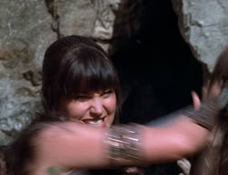 extant_XenaWarriorPrincess_2x14-ANecessaryEvil_02236