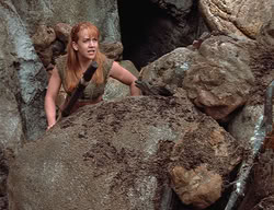 extant_XenaWarriorPrincess_2x14-ANecessaryEvil_02246