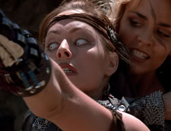extant_XenaWarriorPrincess_2x14-ANecessaryEvil_02284