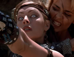 extant_XenaWarriorPrincess_2x14-ANecessaryEvil_02285