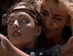 extant_XenaWarriorPrincess_2x14-ANecessaryEvil_02286
