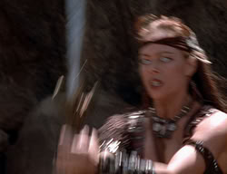 extant_XenaWarriorPrincess_2x14-ANecessaryEvil_02347