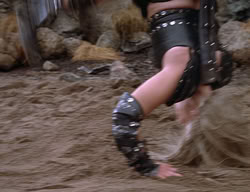 extant_XenaWarriorPrincess_2x14-ANecessaryEvil_02354