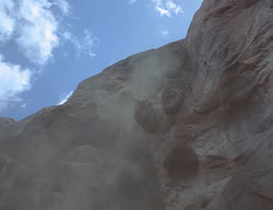extant_XenaWarriorPrincess_2x14-ANecessaryEvil_02372