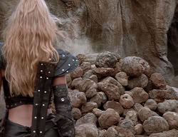 extant_XenaWarriorPrincess_2x14-ANecessaryEvil_02430