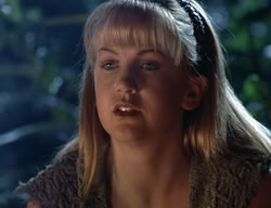 extant_XenaWarriorPrincess_2x14-ANecessaryEvil_02511