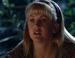 extant_XenaWarriorPrincess_2x14-ANecessaryEvil_02517