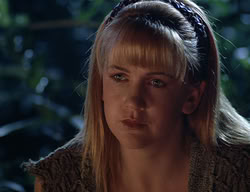 extant_XenaWarriorPrincess_2x14-ANecessaryEvil_02550
