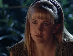 extant_XenaWarriorPrincess_2x14-ANecessaryEvil_02551