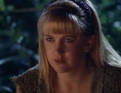 extant_XenaWarriorPrincess_2x14-ANecessaryEvil_02584