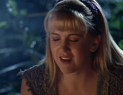 extant_XenaWarriorPrincess_2x14-ANecessaryEvil_02611