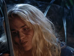 extant_XenaWarriorPrincess_2x14-ANecessaryEvil_02736