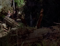 extant_XenaWarriorPrincess_2x14-ANecessaryEvil_02838