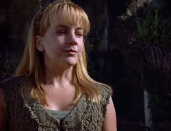 extant_XenaWarriorPrincess_2x14-ANecessaryEvil_02877