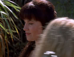 extant_XenaWarriorPrincess_2x14-ANecessaryEvil_02888