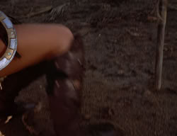 extant_XenaWarriorPrincess_2x14-ANecessaryEvil_02995