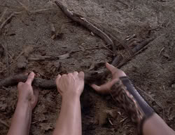 extant_XenaWarriorPrincess_2x14-ANecessaryEvil_03007