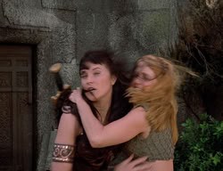 extant_XenaWarriorPrincess_2x14-ANecessaryEvil_03036
