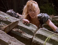 extant_XenaWarriorPrincess_2x14-ANecessaryEvil_03058