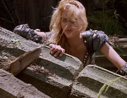 extant_XenaWarriorPrincess_2x14-ANecessaryEvil_03059