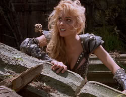 extant_XenaWarriorPrincess_2x14-ANecessaryEvil_03067