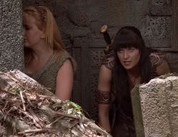 extant_XenaWarriorPrincess_2x14-ANecessaryEvil_03119