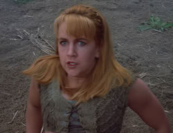 extant_XenaWarriorPrincess_2x14-ANecessaryEvil_03228