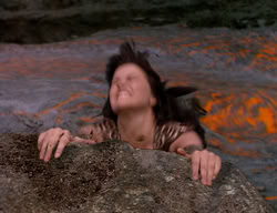 extant_XenaWarriorPrincess_2x14-ANecessaryEvil_03242