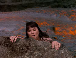 extant_XenaWarriorPrincess_2x14-ANecessaryEvil_03244