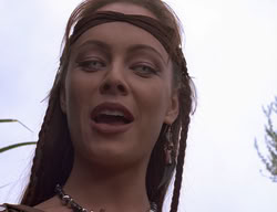 extant_XenaWarriorPrincess_2x14-ANecessaryEvil_03295