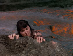 extant_XenaWarriorPrincess_2x14-ANecessaryEvil_03306