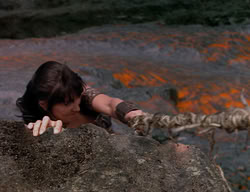 extant_XenaWarriorPrincess_2x14-ANecessaryEvil_03319