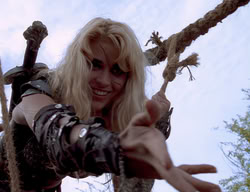 extant_XenaWarriorPrincess_2x14-ANecessaryEvil_03405