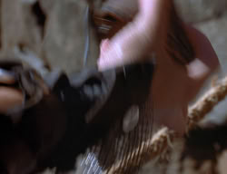 extant_XenaWarriorPrincess_2x14-ANecessaryEvil_03420