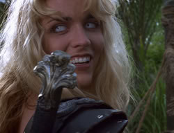 extant_XenaWarriorPrincess_2x14-ANecessaryEvil_03449