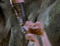 extant_XenaWarriorPrincess_2x14-ANecessaryEvil_03562