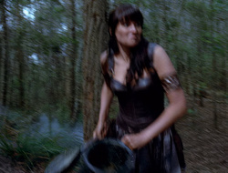 extant_XenaWarriorPrincess_2x15-ADayintheLife_00027