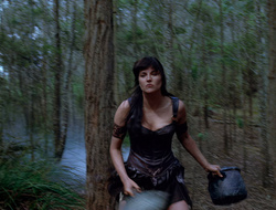 extant_XenaWarriorPrincess_2x15-ADayintheLife_00037
