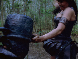 extant_XenaWarriorPrincess_2x15-ADayintheLife_00052
