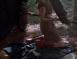 extant_XenaWarriorPrincess_2x15-ADayintheLife_00080