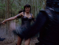 extant_XenaWarriorPrincess_2x15-ADayintheLife_00090