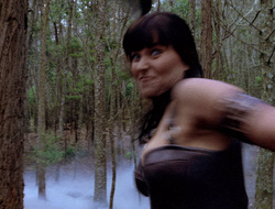 extant_XenaWarriorPrincess_2x15-ADayintheLife_00122