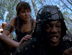 extant_XenaWarriorPrincess_2x15-ADayintheLife_00193