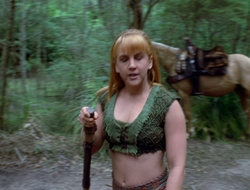 extant_XenaWarriorPrincess_2x15-ADayintheLife_00256