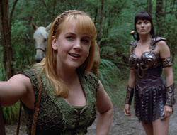 extant_XenaWarriorPrincess_2x15-ADayintheLife_00291