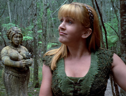 extant_XenaWarriorPrincess_2x15-ADayintheLife_00371