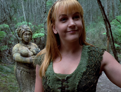 extant_XenaWarriorPrincess_2x15-ADayintheLife_00376
